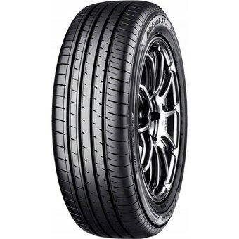 YOKOHAMA BluEarth-XT AE61 225/60 R18 100V